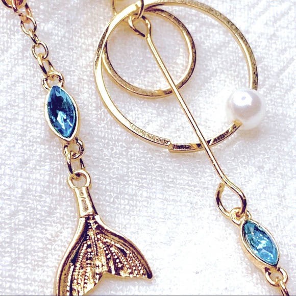 ❣️$25/3❣️ Mermaid Moonstone Blue Rhinestone Dangle Difference Earrings - Picture 5 of 9